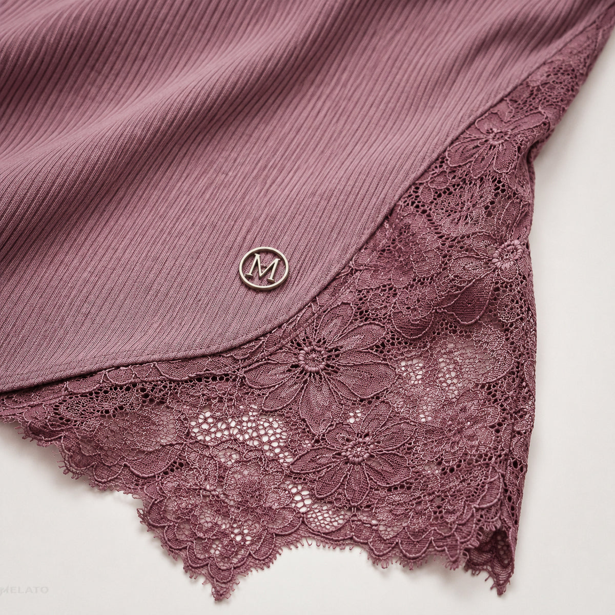 The "Side Note" Mauve Lace Rib Top